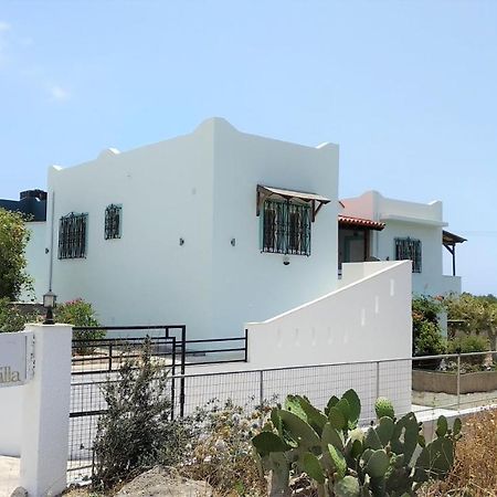 Adonis Villa คูตซูนารี ภายนอก รูปภาพ