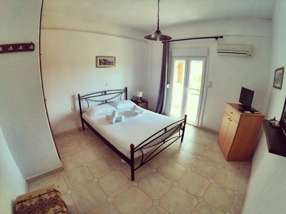 Adonis Villa คูตซูนารี ภายนอก รูปภาพ